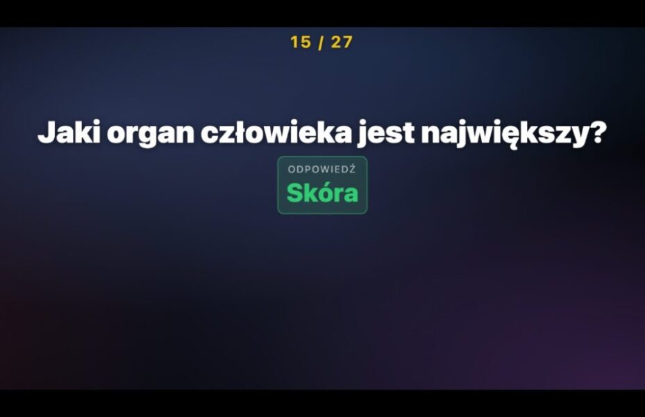 Party Quiz na ekranie: pytanie otwarte i odpowiedź.